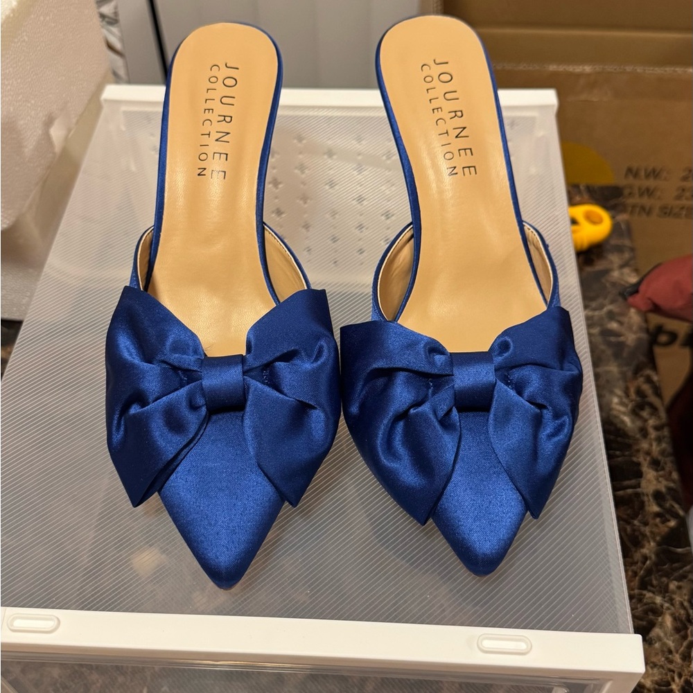 Journee Collection Women's Blue Satin Bow Mules